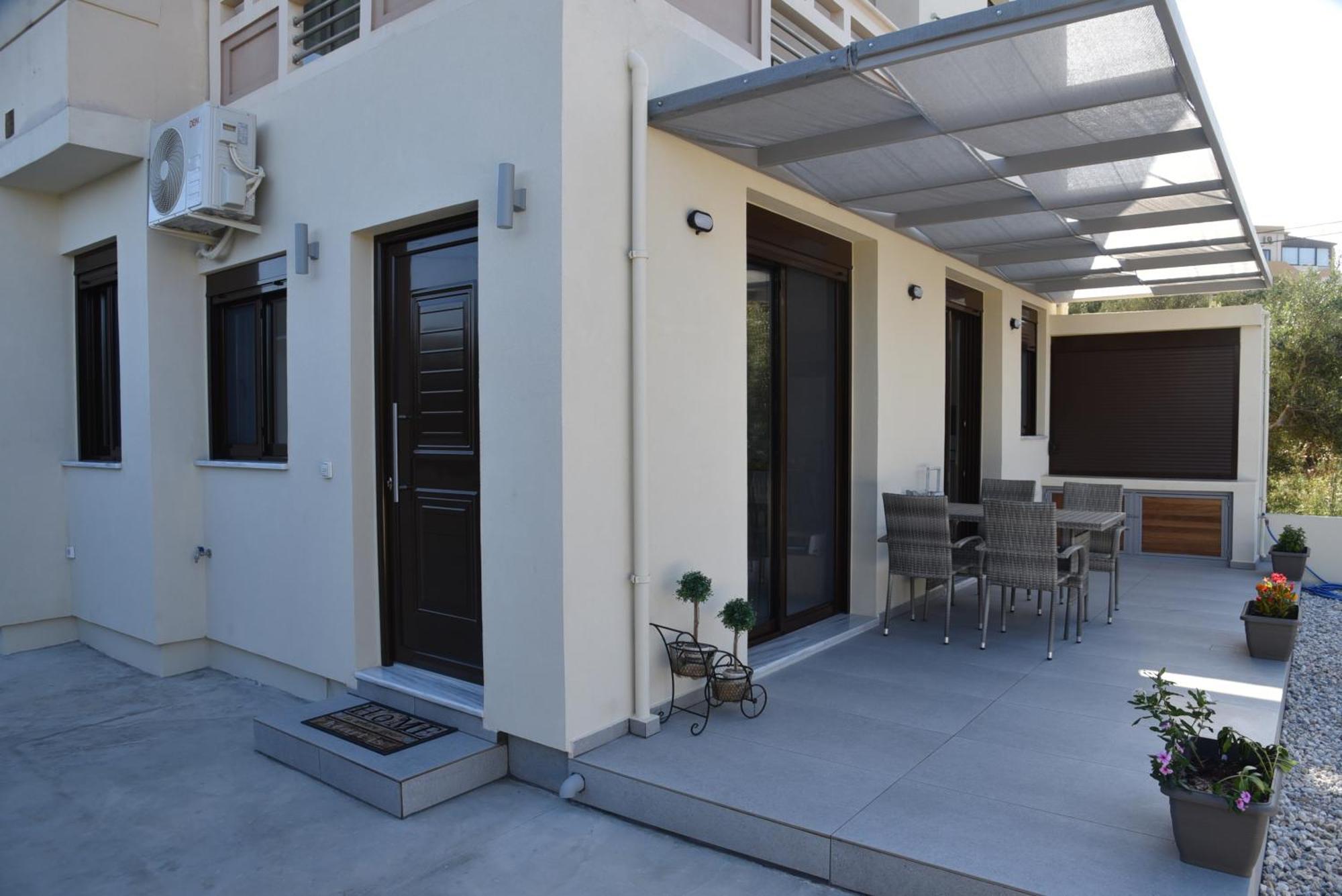Pirgos Deluxe Apartment - Private Parking 키사모스 외부 사진