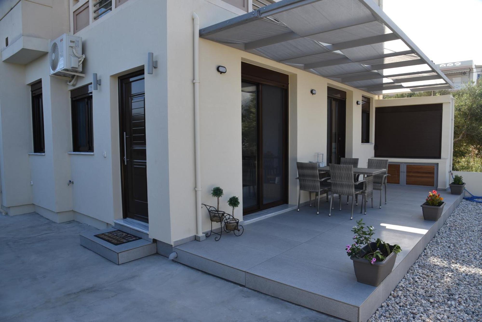 Pirgos Deluxe Apartment - Private Parking 키사모스 외부 사진