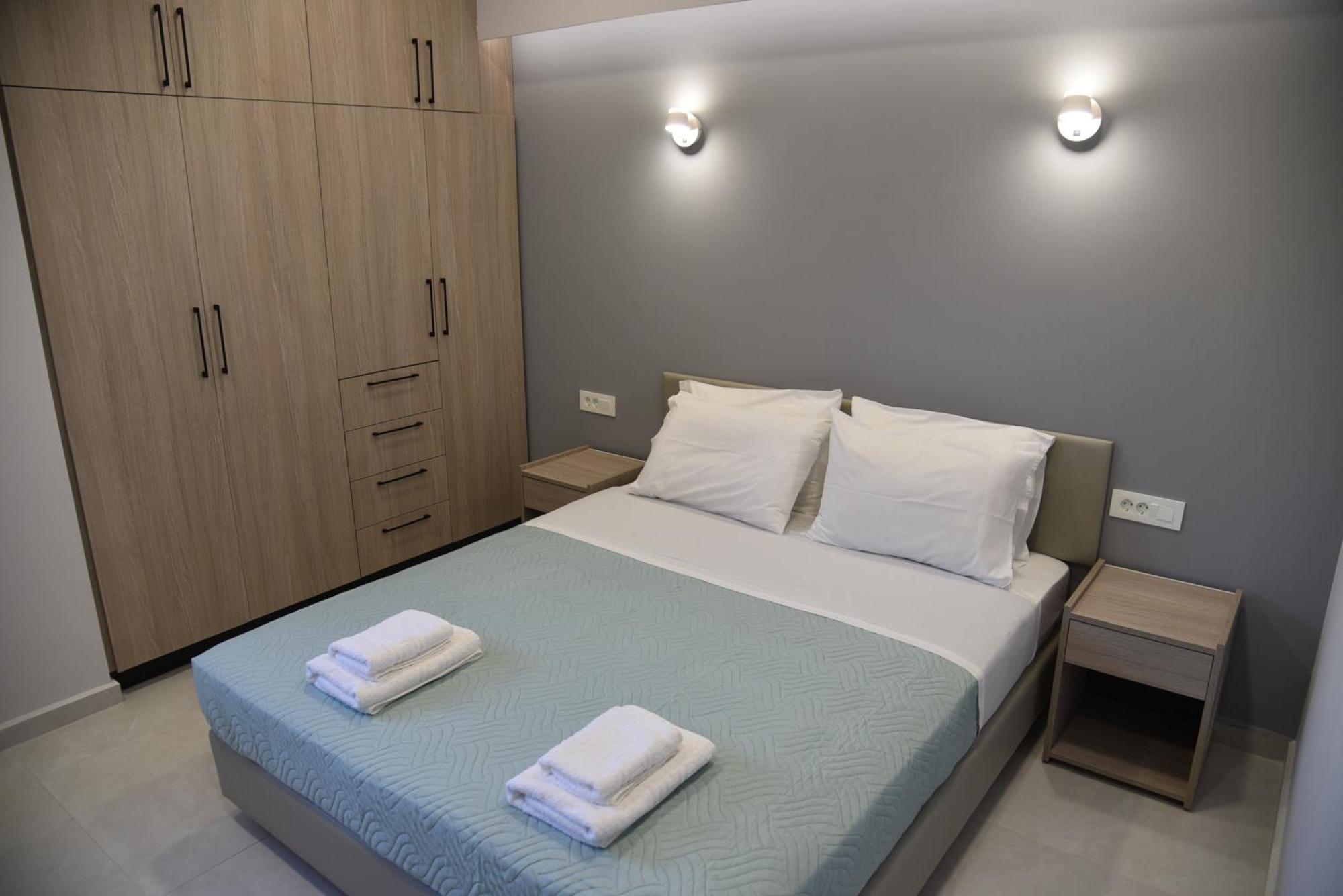 Pirgos Deluxe Apartment - Private Parking 키사모스 외부 사진