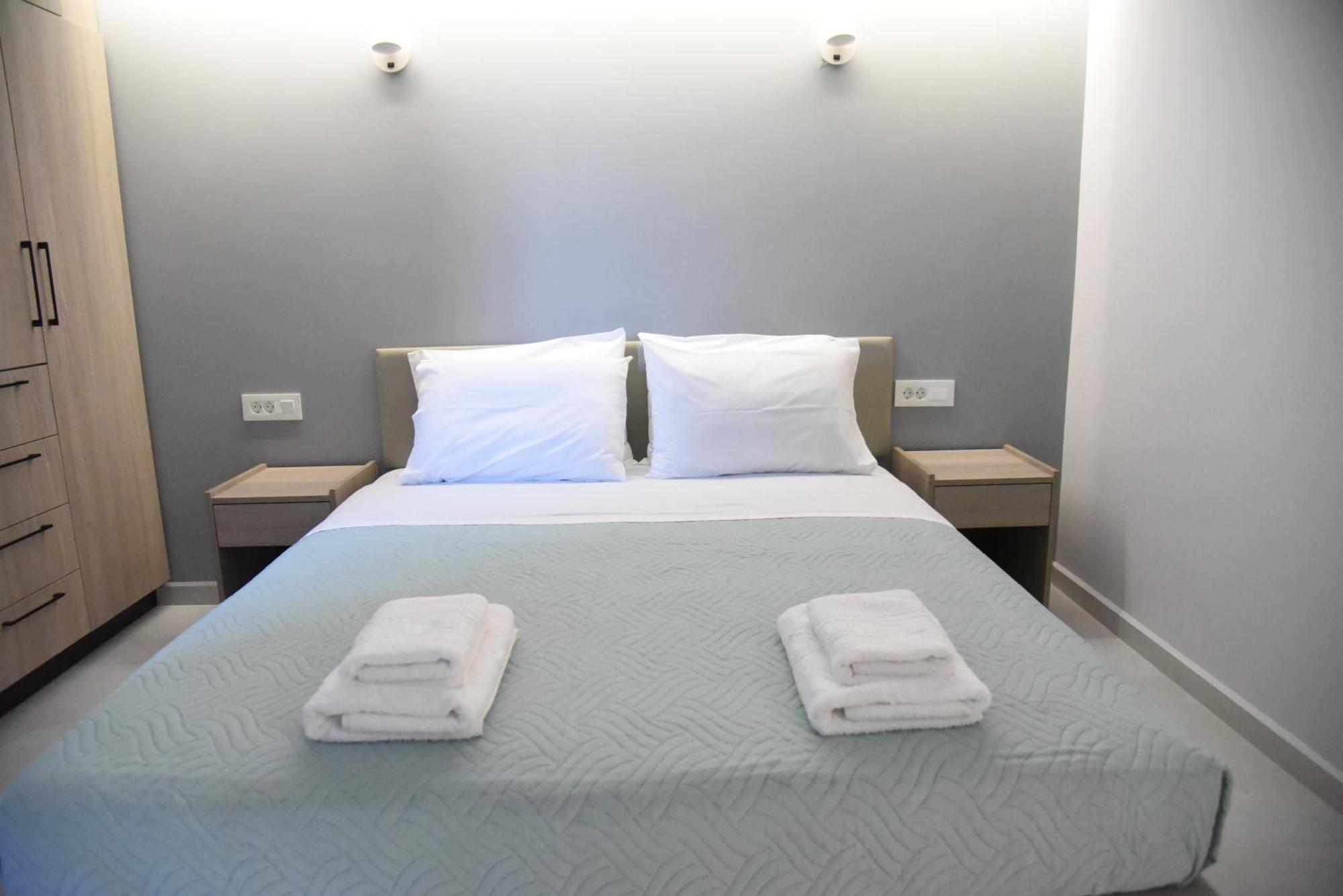 Pirgos Deluxe Apartment - Private Parking 키사모스 외부 사진
