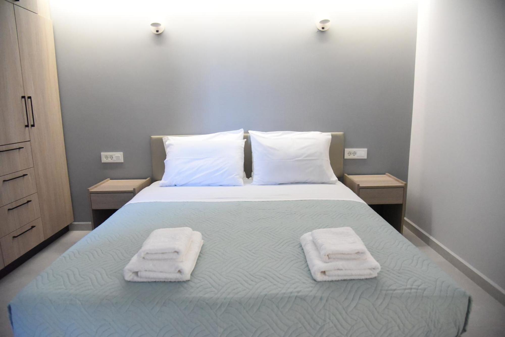 Pirgos Deluxe Apartment - Private Parking 키사모스 외부 사진