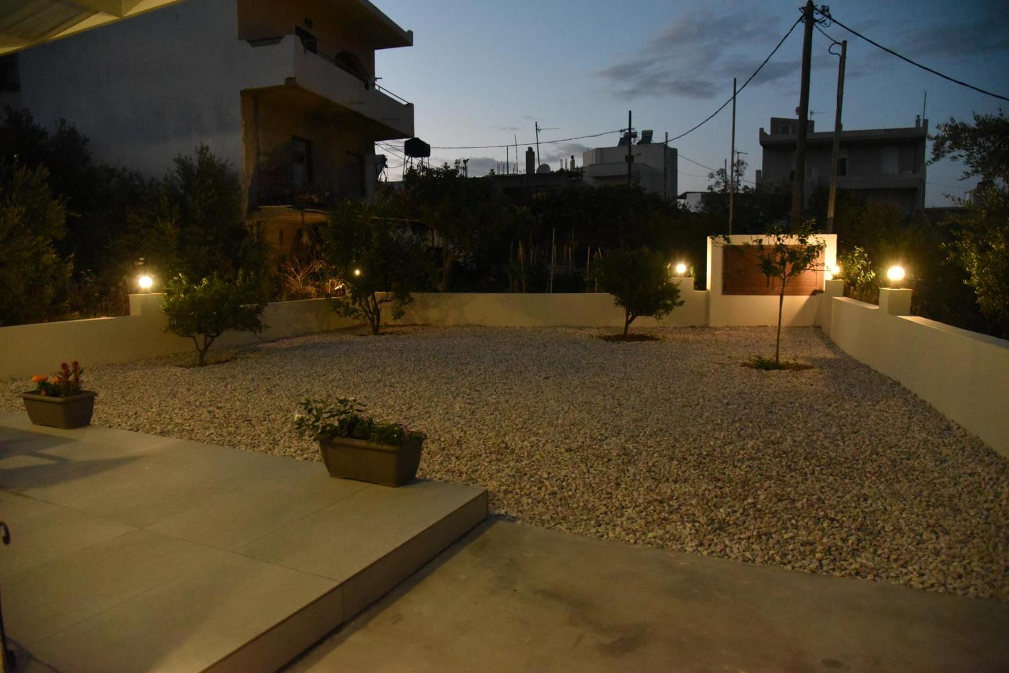 Pirgos Deluxe Apartment - Private Parking 키사모스 외부 사진