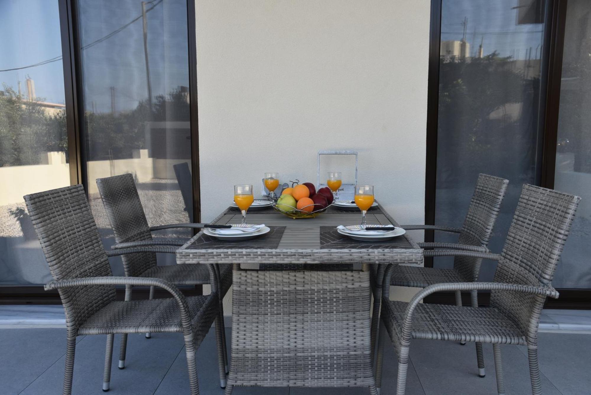 Pirgos Deluxe Apartment - Private Parking 키사모스 외부 사진